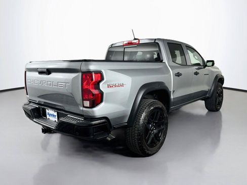 Used 2025 Chevrolet Colorado Trail Boss w/ Midnight Edition AWD/4WD image 6