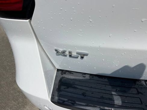 Used 2023 Ford Expedition XLT RWD image 8