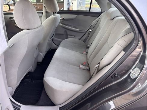 Used 2013 Toyota Corolla LE FWD image 11