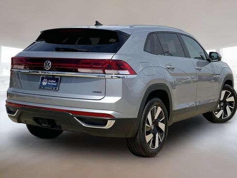 Certified 2026 Volkswagen Atlas Cross Sport SE AWD/4WD image 2