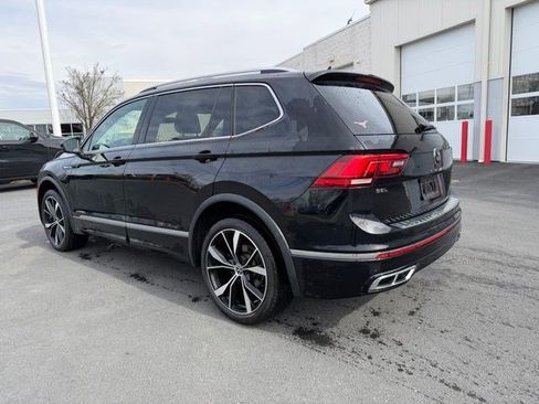 Used 2024 Volkswagen Tiguan SEL R-Line image 3