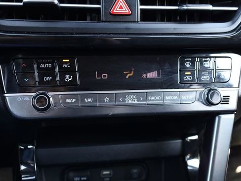 Certified 2025 Kia Seltos S image 19