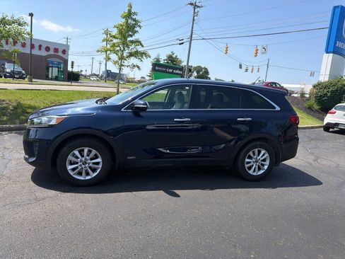Used 2019 Kia Sorento AWD V6 image 9