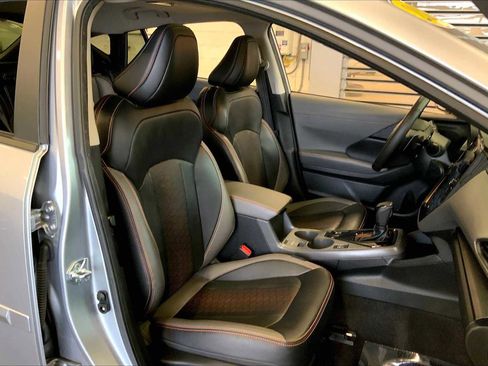 Certified 2025 Subaru Crosstrek 2.5i Limited image 8