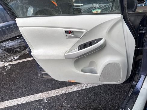 Used 2013 Toyota Prius Two image 8