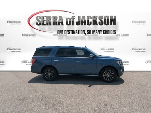 Used 2019 Ford Expedition Limited w/ Equipment Group 301A RWD image 9