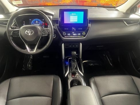 Certified 2023 Toyota Corolla Cross XLE FWD image 21