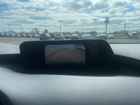 Used 2024 MAZDA MAZDA3 s image 22