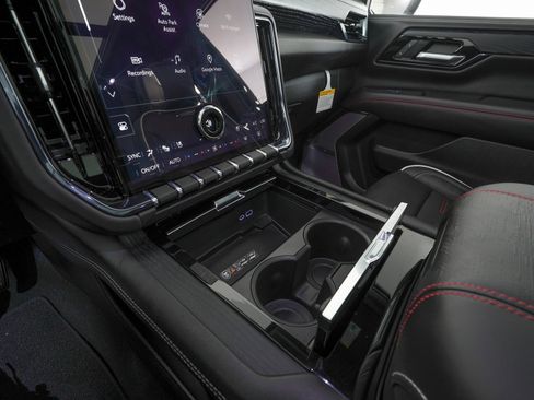 Used 2026 GMC Yukon AT4 Ultimate image 25