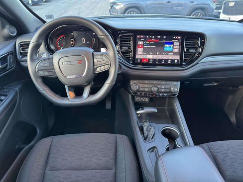 Used 2025 Dodge Durango GT image 11