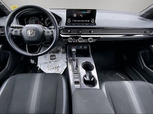 Used 2023 Honda Civic Sport image 12