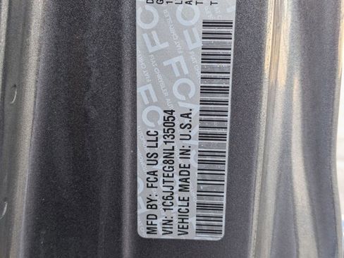 Used 2022 Jeep Gladiator Mojave w/ Cold Weather Group image 25