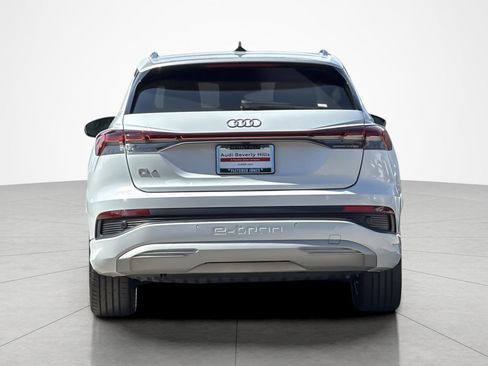 Used 2023 Audi Q4 e-tron Premium w/ Convenience Package RWD image 4