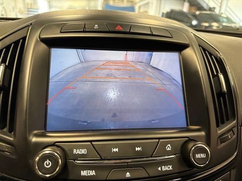 Used 2016 Buick Regal FWD image 12