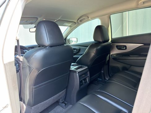 Used 2023 Nissan Murano SV FWD image 13