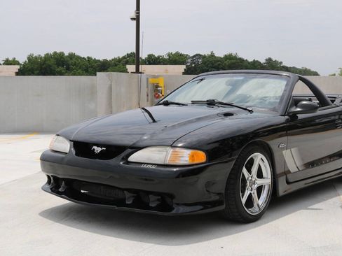 Used 1997 Ford Mustang GT RWD image 12