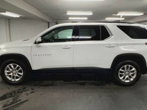 Used 2019 Chevrolet Traverse LT FWD image 5