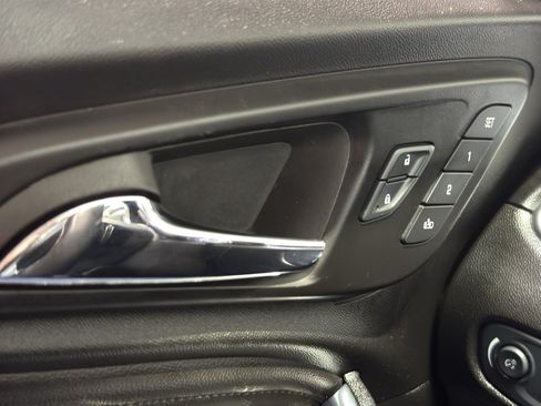 Used 2024 Chevrolet Malibu LT FWD image 31