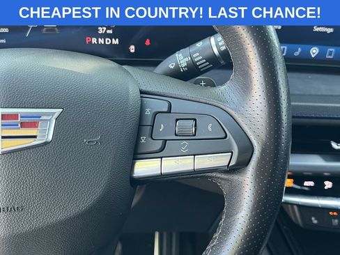 Used 2025 Cadillac XT4 Sport FWD image 11