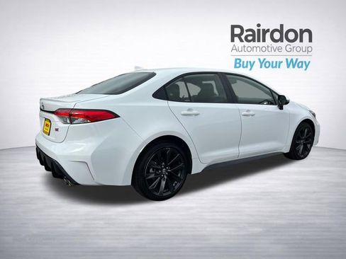 Used 2023 Toyota Corolla SE w/ SE Premium Package FWD image 7