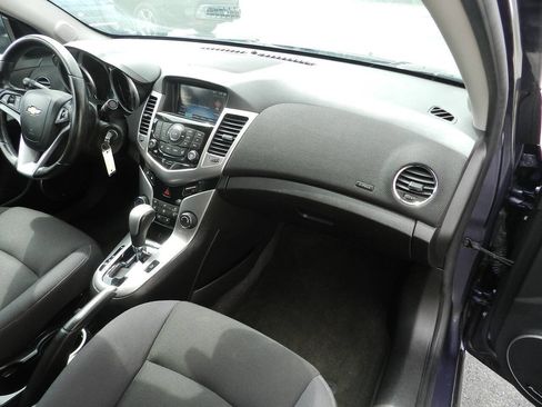 Used 2013 Chevrolet Cruze LT w/ All-Star Edition FWD image 13