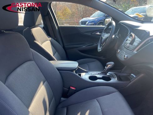 Used 2024 Chevrolet Malibu LT image 23