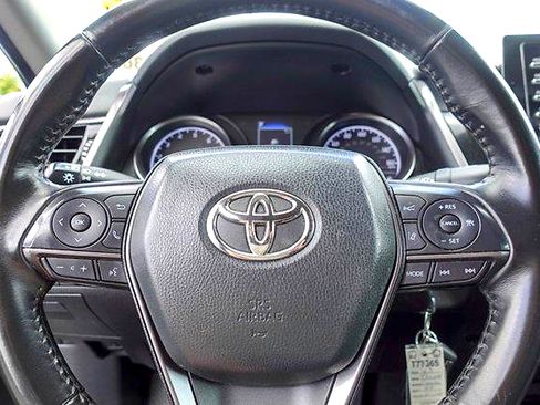 Used 2023 Toyota Camry SE FWD image 13