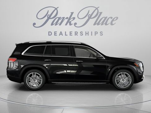 Used 2026 Mercedes-Benz GLS 450 4MATIC image 25