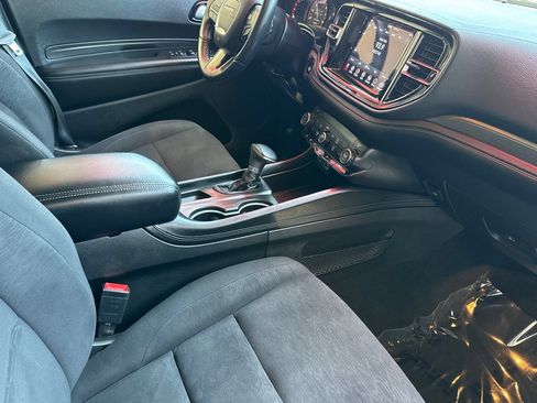 Used 2022 Dodge Durango SXT AWD/4WD image 22