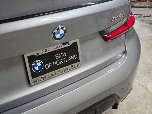 Used 2026 BMW 330i xDrive Sedan w/ M Sport Package AWD/4WD image 16
