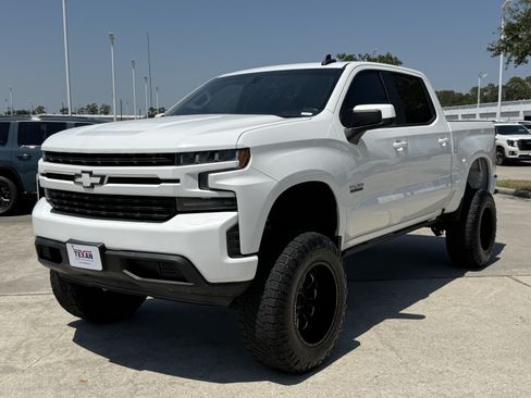Used 2019 Chevrolet Silverado 1500 LT w/ Texas Edition RWD image 9