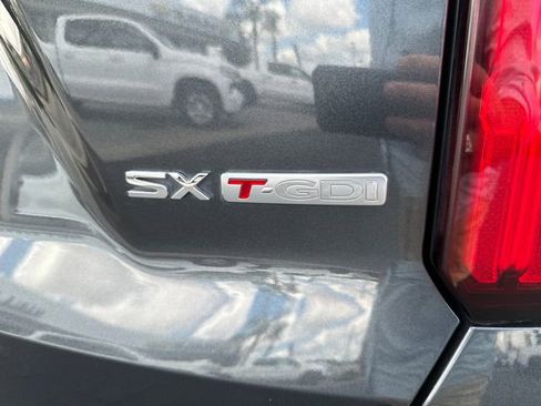 Used 2021 Kia Sorento SX image 11