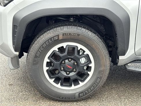 Used 2025 Toyota 4Runner TRD Off-Road Premium image 22