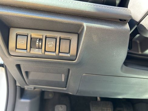 Used 2023 Subaru Outback Limited AWD/4WD image 15