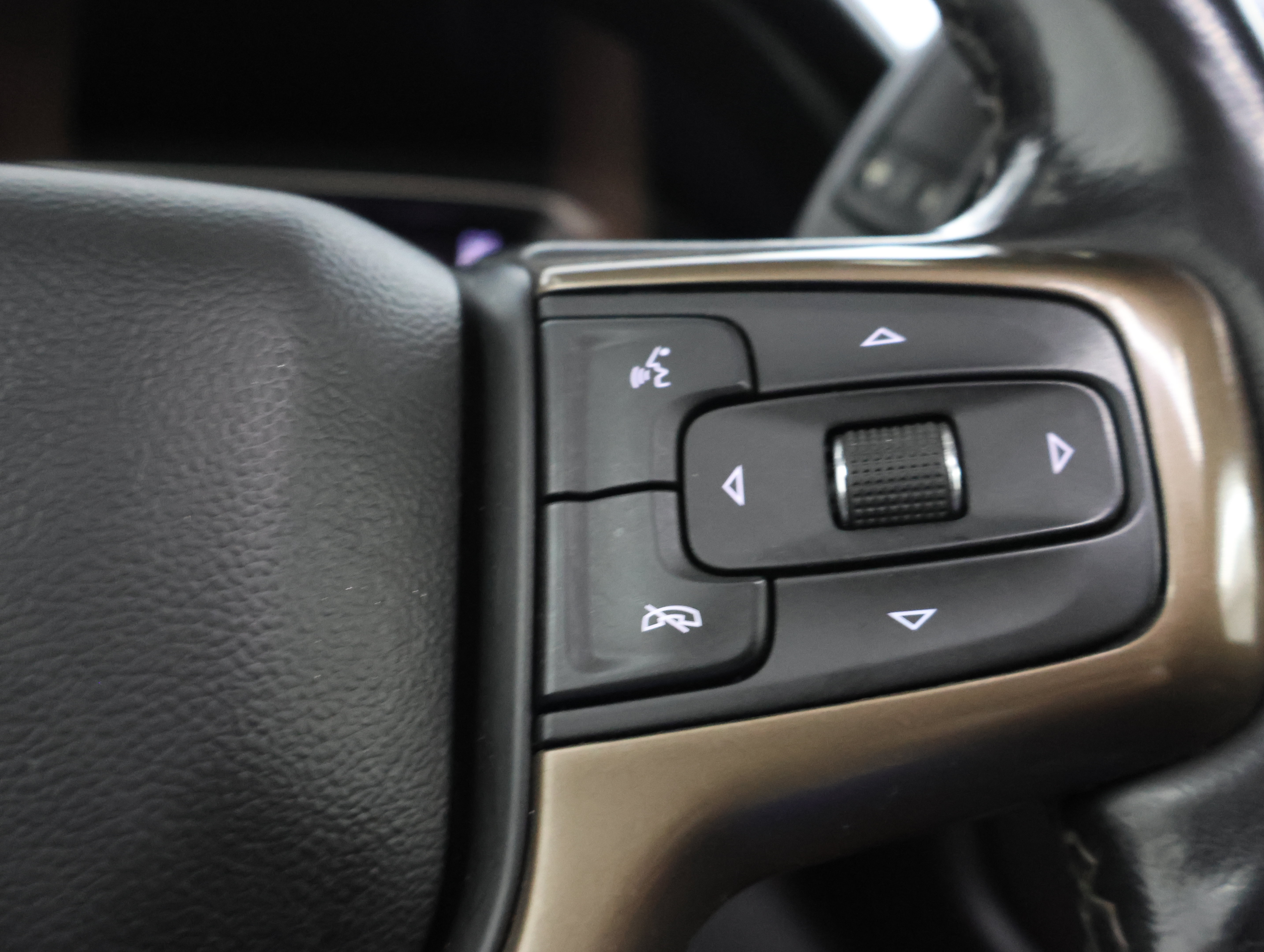 Used 2022 Chevrolet Silverado 2500 High Country AWD/4WD image 15