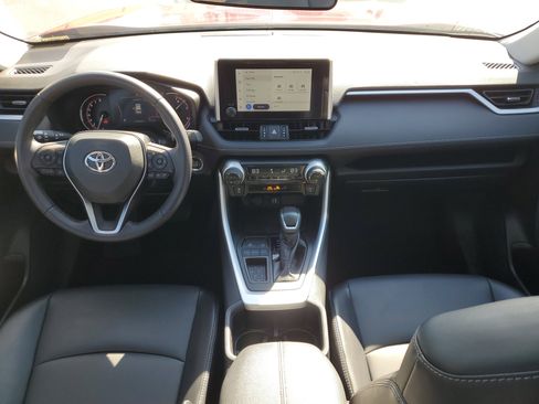 Used 2023 Toyota RAV4 XLE Premium FWD image 15
