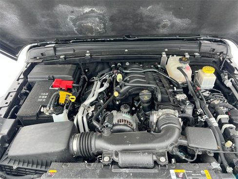 Used 2022 Jeep Gladiator Willys image 29