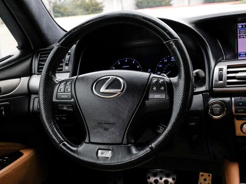 Used 2014 Lexus LS 460 AWD w/ F Sport Package image 25