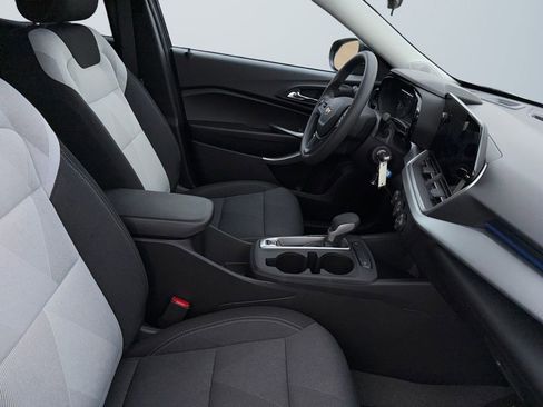 New 2026 Chevrolet Trax LS w/ LS Convenience Package image 15