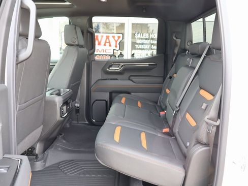 New 2026 GMC Sierra 1500 AT4 w/ AT4 Premium Package AWD/4WD image 29