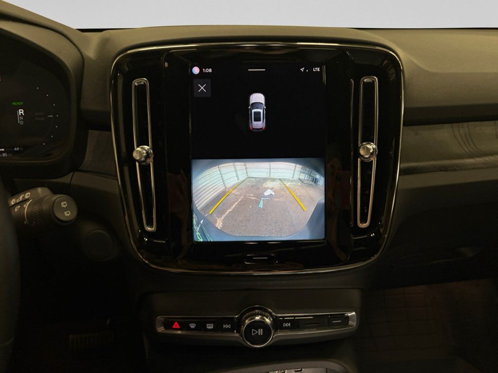 Used 2023 Volvo XC40 Recharge Ultimate w/ Protection Package Premier AWD/4WD image 15