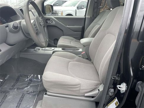 Used 2021 Nissan Frontier SV image 9