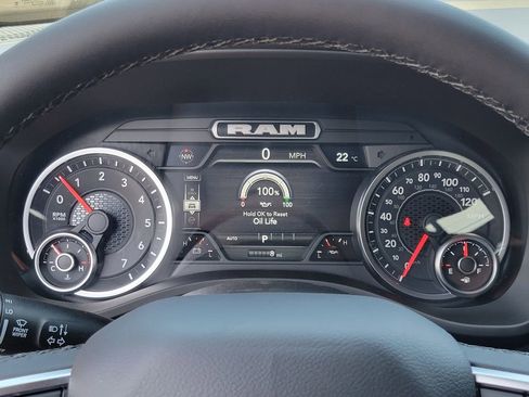 New 2026 RAM 1500 4x4 Crew Cab image 7