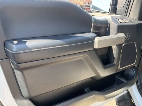 Used 2020 Ford F150 Lariat image 23