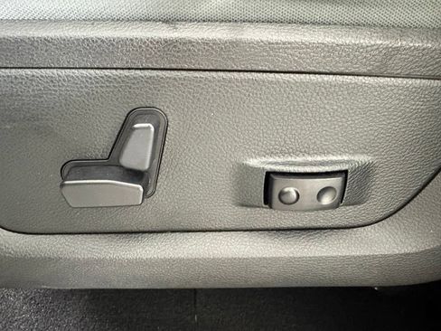 Used 2018 RAM 1500 Big Horn AWD/4WD image 16