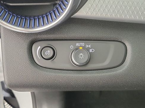 New 2026 Chevrolet Trax LT image 26