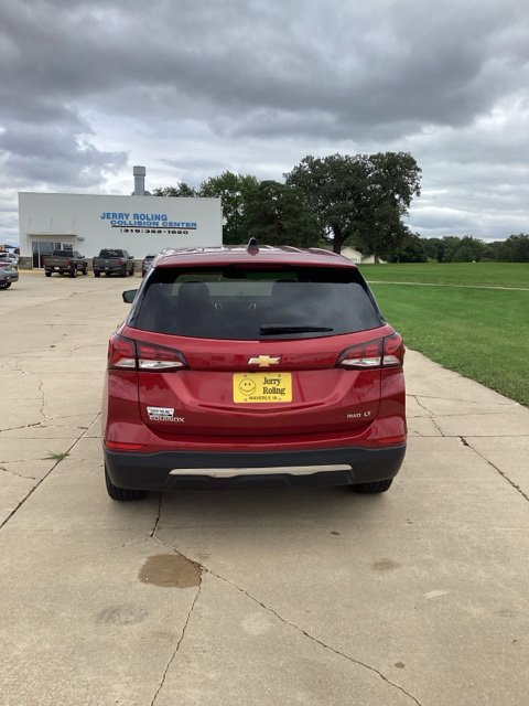 Used 2024 Chevrolet Equinox LT w/ LPO, Floor Liner Package AWD/4WD image 4