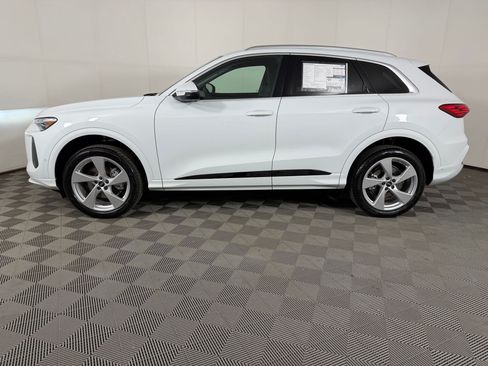 New 2026 Audi Q5 Premium Plus AWD/4WD image 2