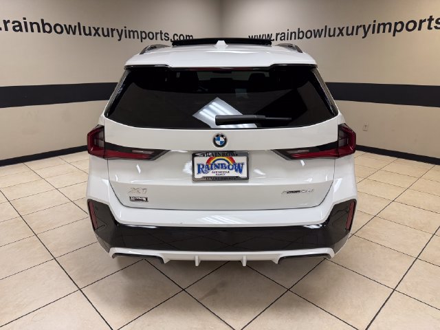 Used 2025 BMW X1 xDrive28i AWD/4WD image 5