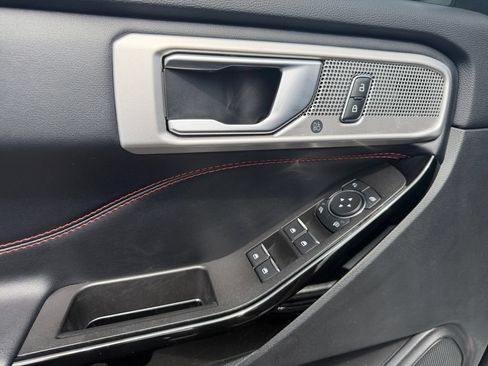 Used 2022 Ford Explorer ST-Line AWD/4WD image 11
